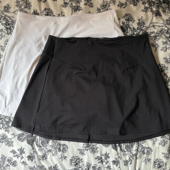 Black and White Old Navy Extra High-Waisted Skort BUNDLE (size XL) - Picture 1 of 4